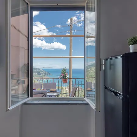 בית נופש Maison Michelle - Homy 5 Terre *
